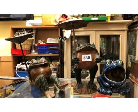 NOVELTY WOODEN FROG FIGURES AND A CERAMIC NOVELTY FROG SPOON WARMER