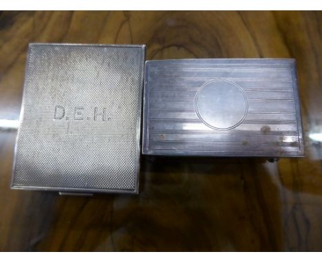 A silver table vesta/matchbox holder W.J Myatt & Co, Birmingham 1945, engine turned top with central circular vacant cartouch