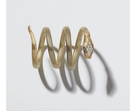 Schlangenarmreif mit Diamanten14 kt Gelbgold. Vierfach spiralig tordierter Reif aus flexiblem Milanaisegeflecht mit ziseliert