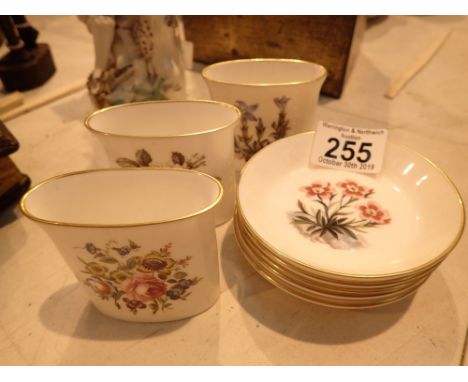 Set of three mixed Royal Worcester oval floral vases and a set of five modern Royal Worcester floral pin dishes ( various pat