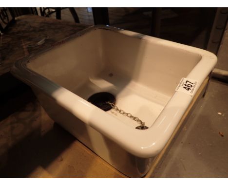 White Royal Doulton mini Belfast sink 33 x 27 x 15 cm and a ceramic planter 