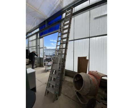 A 30 RUNG ALUMINIUM EXTENDABLE TWO SECTION LADDER AND TWO ALUMINIUM STEP LADDERS 