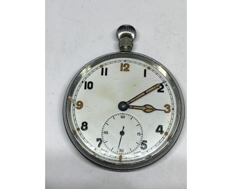 A BRITISH ARMY WWII POCKET WATCH 