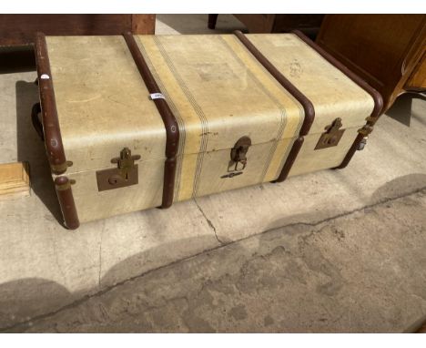 A MID 20TH CENTURY COMPRESSED FIBRE TRAVELLING TRUNK 