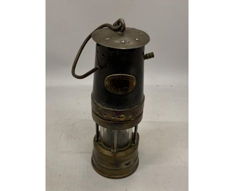 A VINTAGE PATTERSON MINERS LAMP 
