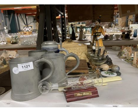 A MIXED LOT TO INCLUDE PEWTER TANKARDS, A STONEWARE CASSEROLE DISH WITH A BIRD ON THE LID, CERAMIC FIGURE OF A SOLDIER, CHEES