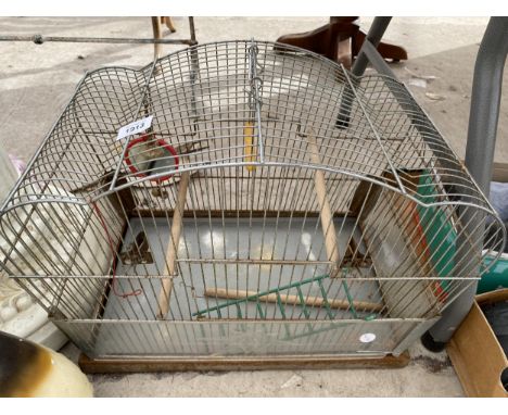 A VINTAGE BUDGIE CAGE WITH ACCESSORIES 