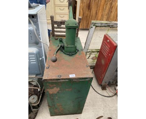 A VINTAGE MANUAL PUMP ACTION OIL TANK 