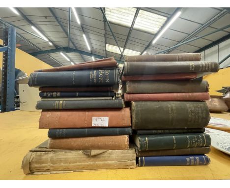 A QUANTITY OF VINTAGE BOOKS RELATING TO TEMPERANCE AND ALCOHOL 