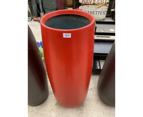 A TALL RED FIBRE GLASS PLANTER (H:104CM) 
