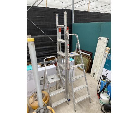 THREE VARIOUS ALUMINIUM STEP LADDERS TO INCLUDE A THREE WAY FOLDING LADDER 