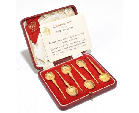 A cased set of hallmarked gilt silver Coronation anointing spoons for 1937, in fitted case, 1.5ozt/54g.&nbsp;Additional Infor