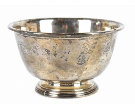 A white metal footed bowl, stamped International Sterling to the underside, diameter 18.75cm, 8.0ozt/250g.Additional Informat