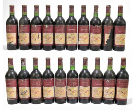 FRANCE; Haut-Quercus Saint Emilion Grand Cru red wine, 1982 (20).


PLEASE NOTE: These items are loose and without boxes, so 