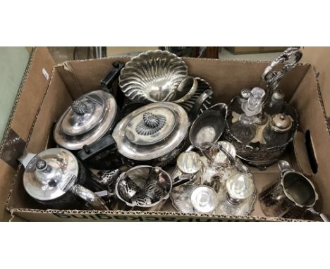 A collection of plated wares to include teapot and matching milk jug, matching milk jug and sugar basin, boiled egg set, crue