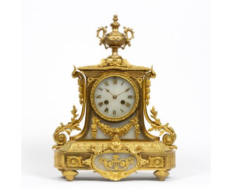 A 19TH CENTURY FRENCH MANTEL CLOCK, the opaque marble dial with applied gilt metal Roman chapters, the Vincenti twin train mo