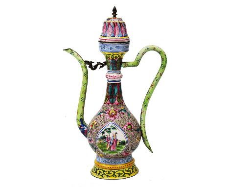 A LATE 18TH/EARLY 19TH CENTURY CHINESE CANTON ENAMEL EWER AND COVER, with slender baluster body decorated with two raised pan