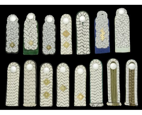 German Second World War R.A.D. Officers Shoulder Straps. Thirteen singles and one pair of mixed officer rank shoulder straps 