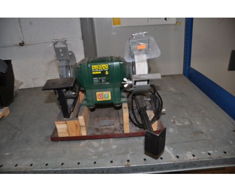 A RECORD RSBG6 6in BENCH GRINDER with gouge sharpening attachment (PAT pass and working)