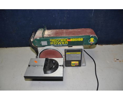 A CLARKE BDS150 DISC AND BELT SANDER with mitre guide (PAT pass and working)