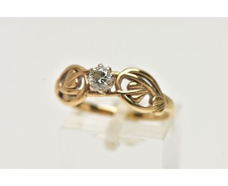 A 9CT GOLD SINGLE STONE RING, eight claw set, round brilliant cut diamond, estimated diamond weight 0.25cts, colour assessed 