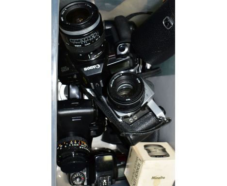 ONE PLASTIC BOX OF VINTAGE CAMERAS, to include a Asahi Pentax SP500 with 55mm f2 lens, an Asahi Pentax Super-Takumar lens wit