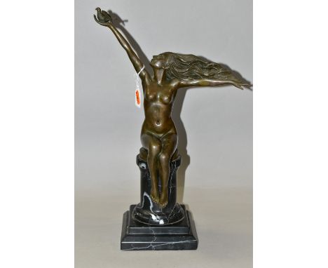 AFTER AMEDEO GENNARELLI (ITALIAN 1881-1943) A BRONZE STUDY 'THE CARRIER PIGEON', depicting a female nude holding a pigeon alo