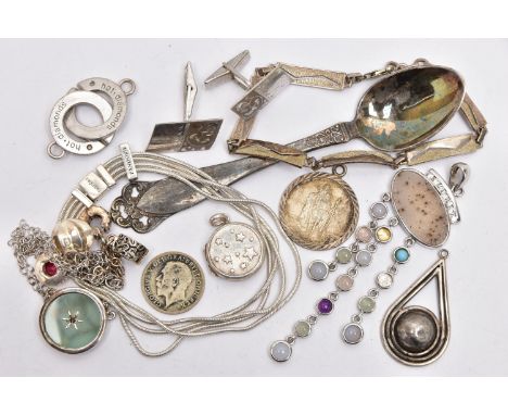 A BAG OF ASSORTED ITEMS, to include a white metal teaspoon, stamped 830s, a 'Pandora' four chain bracelet, a pendant necklace