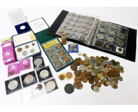 Various coins, collectable and others, cased crowns, Britain's first decimal coin set, various farthings 1850's and later, va