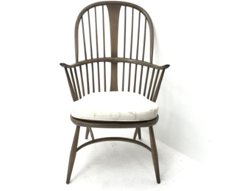 Ercol elm Windsor stick back armchair, turned supports joined by crinoline stretcher, W61cm - Condition Report 