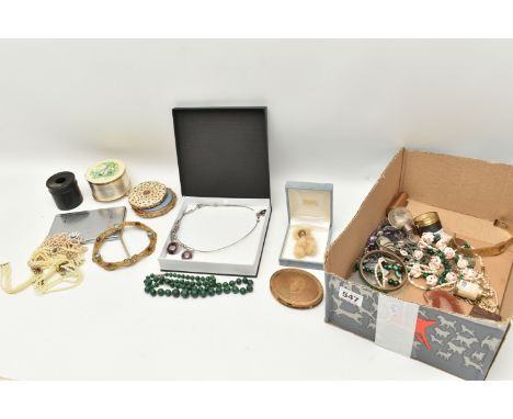 A BOX OF ASSORTED ITEMS, to include two 'Stratton' compacts, two trinket boxes, a cigarette case, a malachite beaded necklace