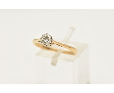 AN 18CT GOLD SINGLE STONE DIAMOND RING, round brilliant cut diamond in an eight claw setting, measuring approximately 4.6mm x
