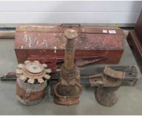 A mixed lot of tools