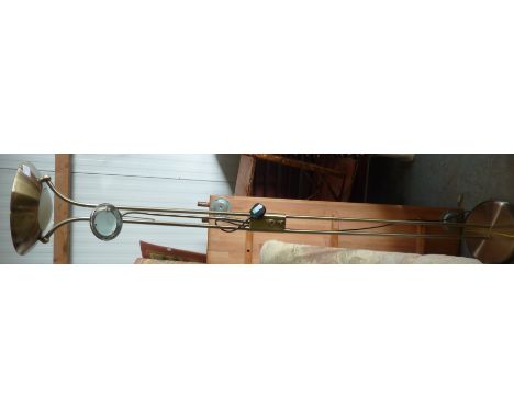 Modern uplighter lamp