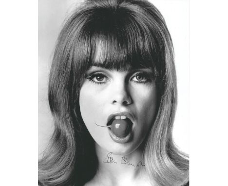 Model, Jean Shrimpton signed 10x8 black and white photograph. Shrimpton (born 7 November 1942) is an English model and actres
