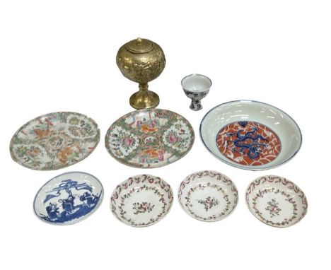 A 19th century Chinese Canton Famille Rose porcelain dish, diameter 22cm, a smaller Chinese Canton Famille Rose porcelain dis