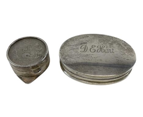 A 925 sterling silver oval pill box, inscribed 'D. E. Hart', 5.5. x 4cm, and a sterling silver snuff box, with hinged lid set