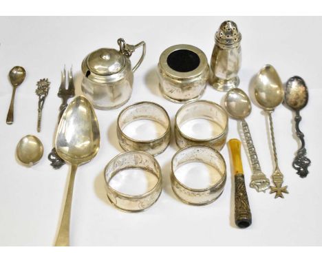 I S GREENBERG &amp; CO; a George V hallmarked silver three piece cruet comprising open salt, lidded mustard and pepperette, B