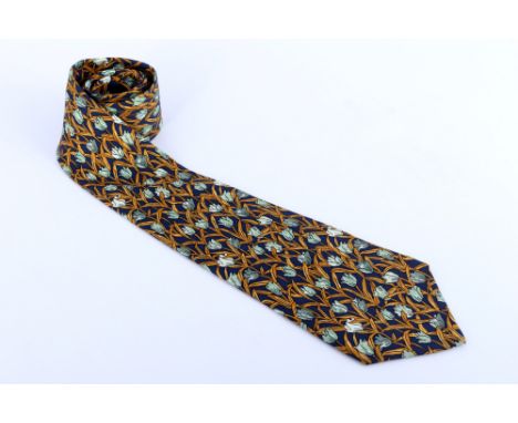 Hermes Krawatte 100% Seide grün mit BlumenSeidenkrawatte in blau mit grün-gelben Blumenmuster, original Hermes 100% Seide, L 
