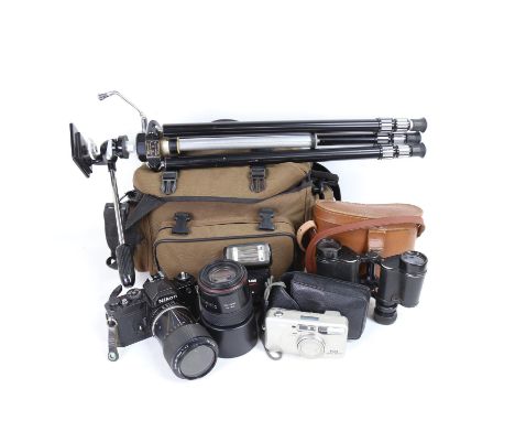 NIKON - a Vintage FM 35mm single lens reflex camera, with Nikon Zoom36~ 72mm 1:3.5 lens, a cased pair of binoculars, and a tr