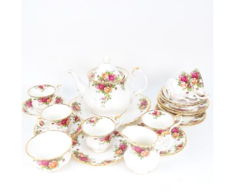 Royal Albert Old Country Roses tea service for 6 people 