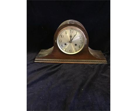 An Oak mantle clock