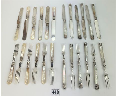 Quantity of mother-of-pearl handled cutlery