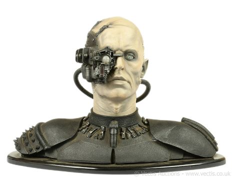 Star Trek 1:1 scale Borg Android Bust, Good Plus, electronic (battery compartment corroded), untested.