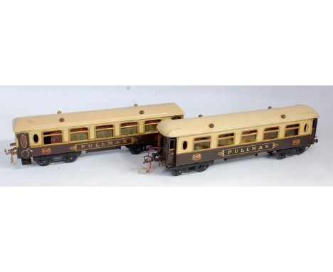 Hornby 1925/28 No. 2 Pullman coach brown/cream opening doors with printed windows lined Pullman transfer, large crests, missi