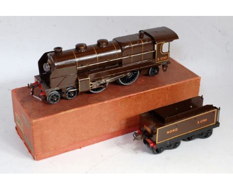 1938-41 E320 Riviera blue train loco and tender 20v AC 3.1290 on cabside, gold lined cab, brown deflectors, smokebox, smokebo