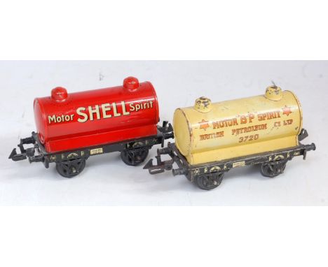 Bing 1931-2 yellow BP Motor Spirit petrol tanker No. 3720 Cat. No. 10/5139, some chips and scratches (G) with a red 1931-2 'S