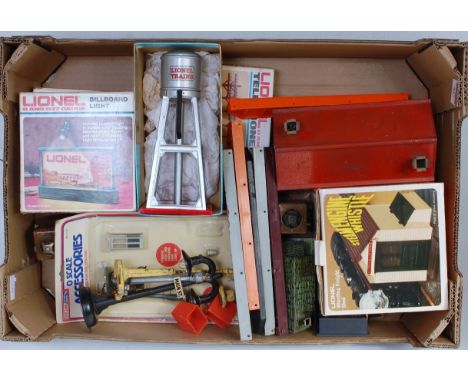 Large tray Lionel accessories:- whistling freight shed (M-BG); water tower (E); 10 x telegraph poles (M-BE); "Lionel Town" bu