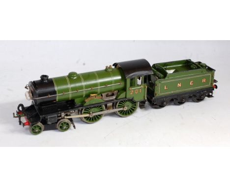 Hornby 1935/36 lighter green LNER E220 20v AC 'Bramham Moor' No. 201 on cabside with black running plate, some small marks (V