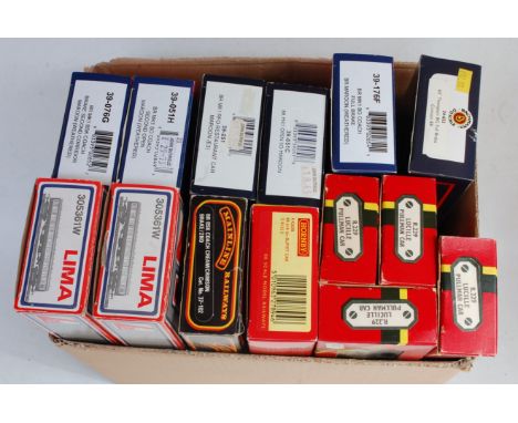 14 mixed coaches, 6 Bachmann Hornby later Gresley R4263B maroon buffet car, 5 x Hornby R229 Pullman cars, 2 Lima and a Mainli